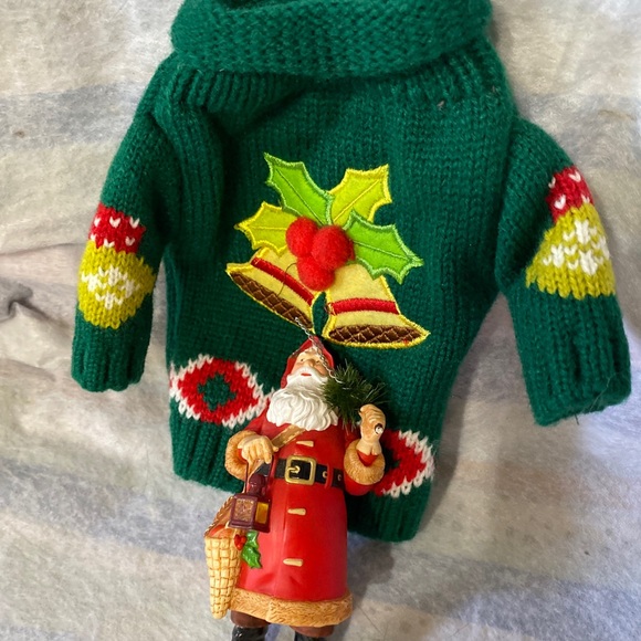 Sold Lot of 2 1- Hallmark Keepsake Ornaments+ 1 Winterberry Santa Bottle Cover - Picture 5 of 10